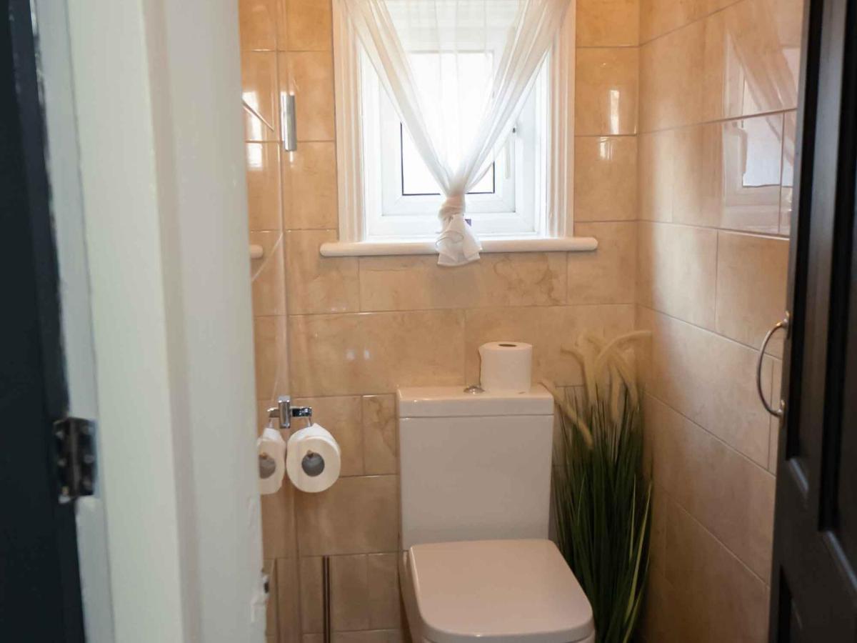 Pass The Keys Amazing, Newly Renovated 5Bedroom House Sleeps 10 Scarborough Dış mekan fotoğraf