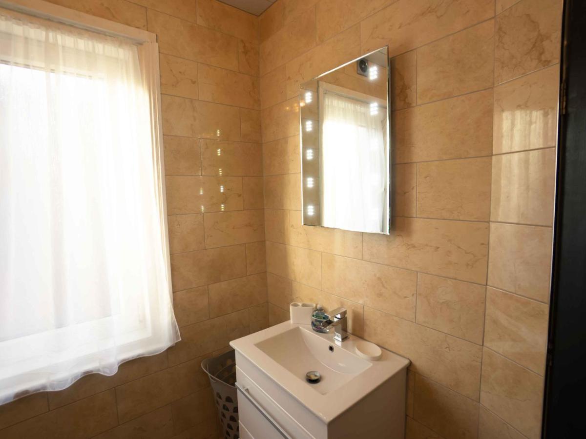 Pass The Keys Amazing, Newly Renovated 5Bedroom House Sleeps 10 Scarborough Dış mekan fotoğraf