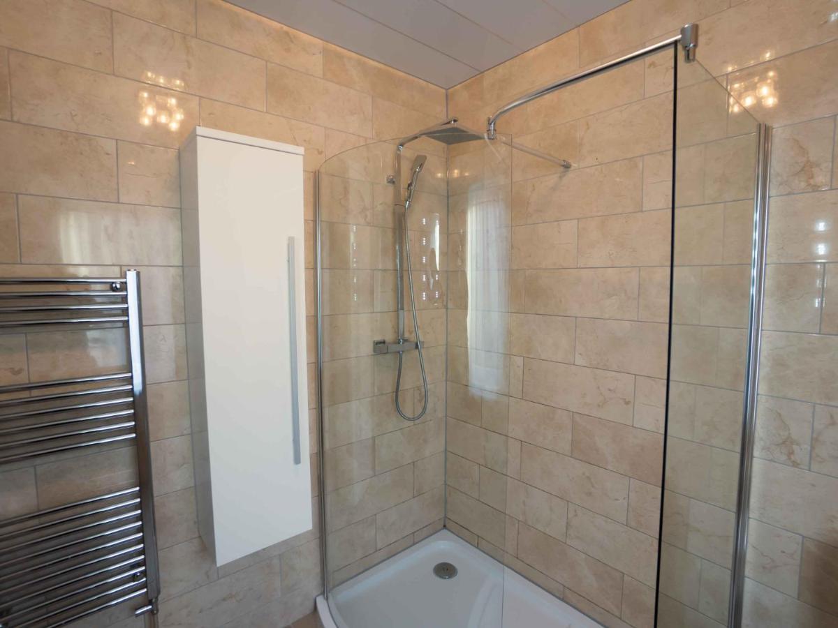 Pass The Keys Amazing, Newly Renovated 5Bedroom House Sleeps 10 Scarborough Dış mekan fotoğraf