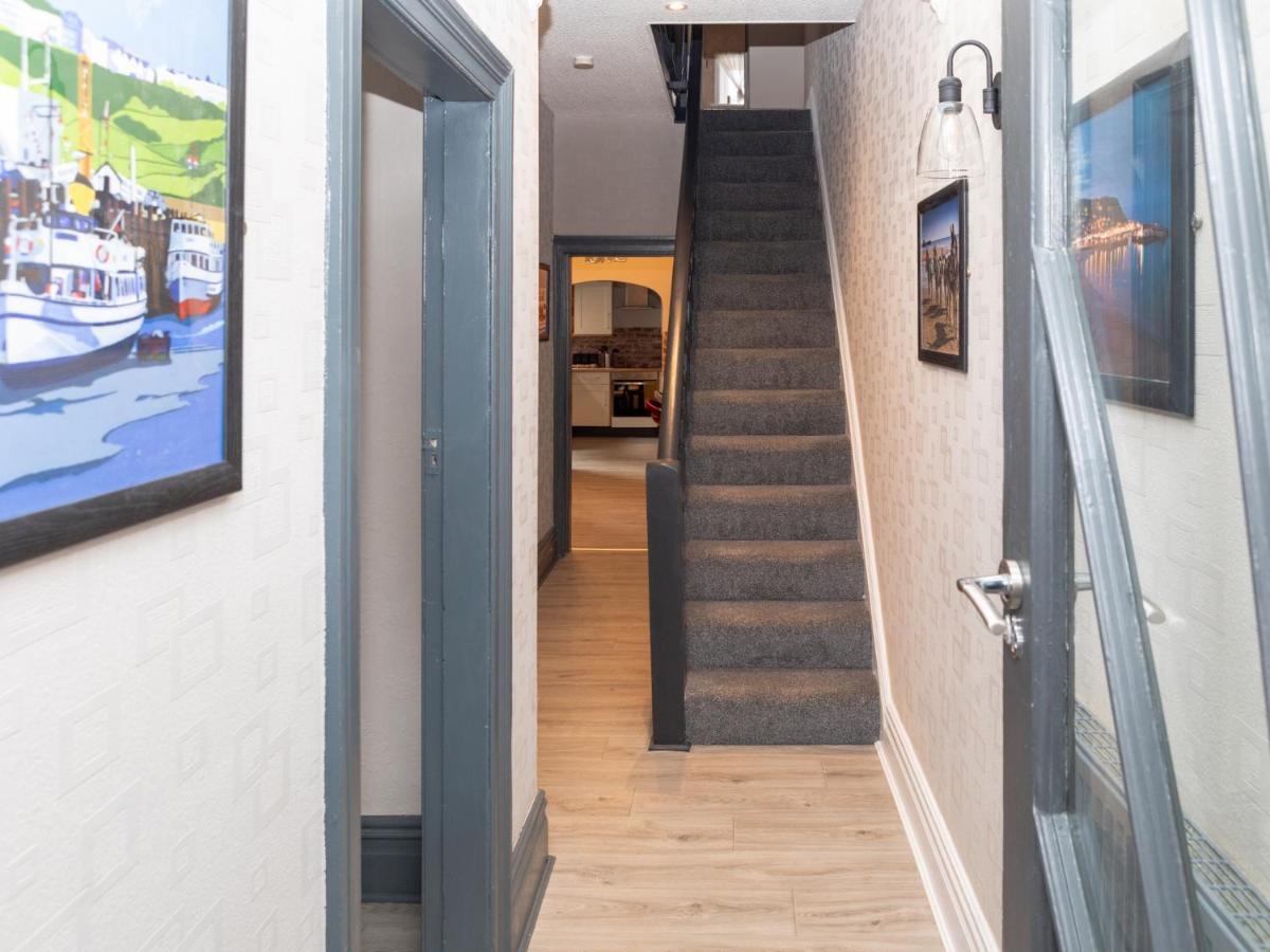 Pass The Keys Amazing, Newly Renovated 5Bedroom House Sleeps 10 Scarborough Dış mekan fotoğraf